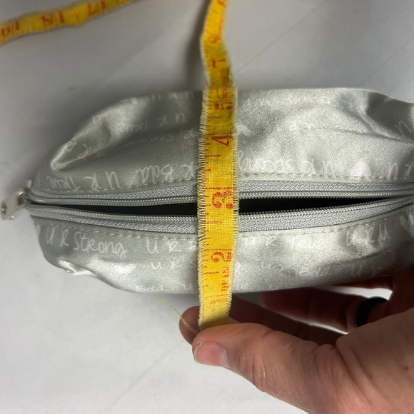 Jewell by Thirty-One Cosmetic Bag Makeup Pouch Travel Accessories Silver Strong - Picture 6 of 10